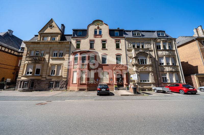 Housing Approved: Nostalgische Maisonettewohnung im Herzen von Idar!